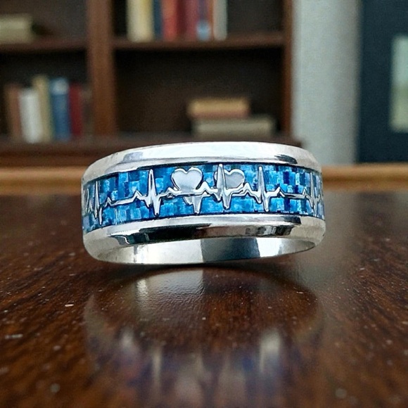 Love and Brown Sugar Jewelry - 🆕 Heartbeat Ring Size 8